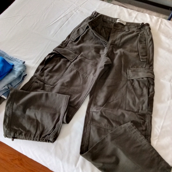TNA Pants - TNA Dark Grey Girls Cargo Pants-size 4